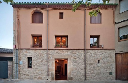 Ordis Cabaña | Casa rural con piscina privada, BBQ, futbolín y chimenea en Alt Empordà