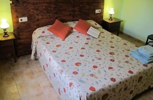 Serra de Daró Cabaña | Casa rural (alquiler íntegro) Can Pujol para 4 personas