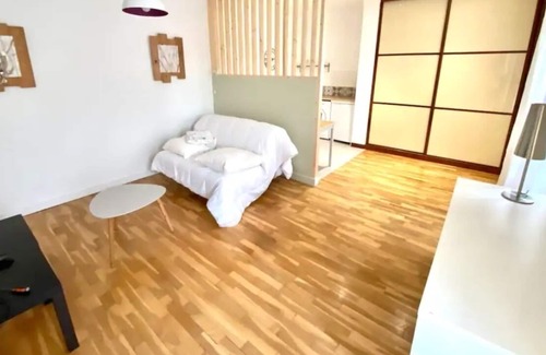Cesson-Sevigne Apartamento | Self-catering cottage in an old farm