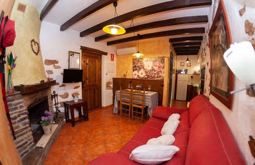 Laroya Cabaña | Casa rural con JACUZZI privado y terraza. Picachico para 2 personas