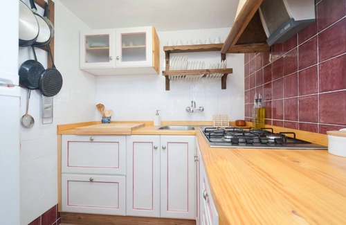 Las Gabias Cabaña | Bonita casa rural para 4 personas, con piscina y a 10 km. del centro de Granada