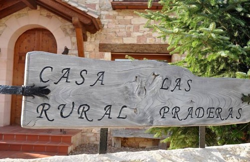 Pradena Cabaña | Casa rural (alquiler íntegro) Las Praderas para 10 personas