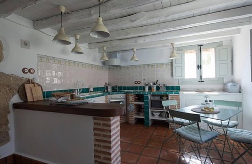 Candeleda Cabaña | Abejas 1 y Abejas 2.Casas rurales (alquiler íntegro) Cada casa para 4 personas