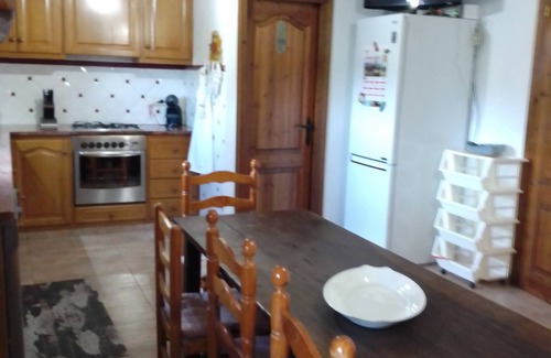 Sales de Llierca Cabaña | Casa rural con piscina privada, jardín privado, BBQ y porche