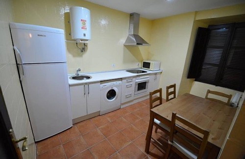Valoria la Buena Cabaña | Casa rural (alquiler íntegro) La Plaza para 12 personas