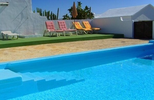 Tahiche Cabaña | Estudio para 2 personas, wifi gratis, piscina climatizada comunitaria, TV sat