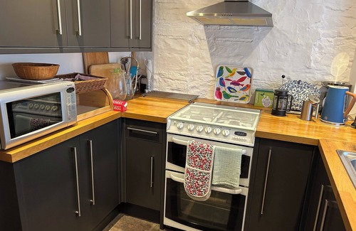 Cribbs Causeway Cabaña | Self catering cottage in Bristol, lovely rural setting, excellent facilities