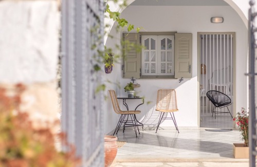 Naxos Town Apartamento | Self-catering, Grand Deluxe Suite, terraza privada y un jacuzzi al aire libre