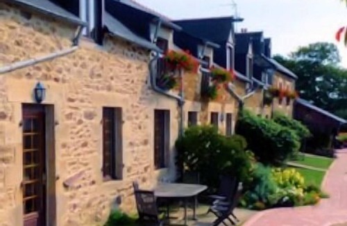 Corseul Cabaña | Casa rural (alquiler íntegro) La Julerie para 8 personas