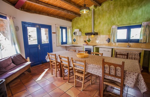 Riudaura Cabaña | Molino restaurado 4/6 p, piscina comunitaria climatizada (S Sta a P. Dicbre.)