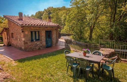 Riudaura Cabaña | Molino restaurado 4/6 p, piscina comunitaria climatizada (S Sta a P. Dicbre.)