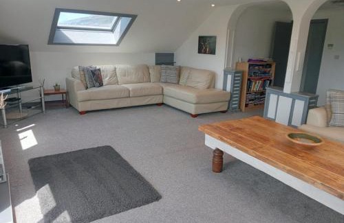 Gairloch Apartamento | Self Catering Spacious open plan 3 bed apartment with sea views