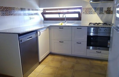 Albons Cabaña | Casa rural con piscina ideal para familias de 6 personas a 5 Km de la playa