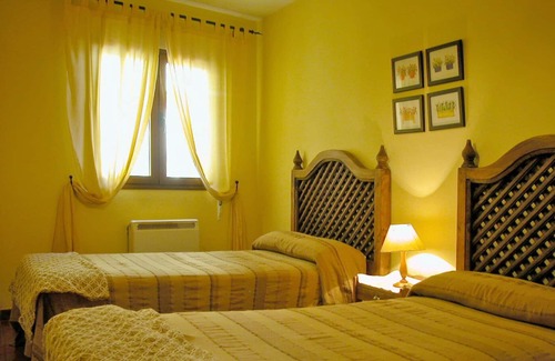 Rascafría Cabaña | Gran Apto. rural (alquiler íntegro) para 6 personas con chimenea. En Rascafría