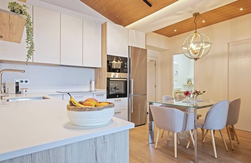 Sant Ramon Cabaña | Masía con wifi gratis, piscina privada, jacuzzi,SPA y BBQ a 30min de Manresa