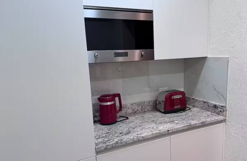 West Terrace Apartamento | Self Check-in King Bed and No Sharing Sunset Pool