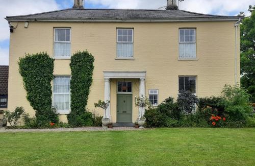 Winterton-on-Sea Apartamento | Self Contained apartment in Winterton Hall