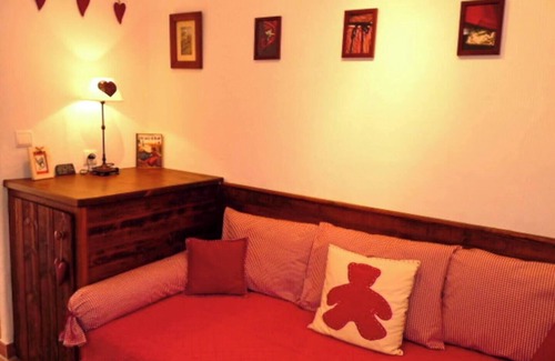 Bilheres Apartamento | Self-contained apartment in architect-designed house, panoramic mountain view