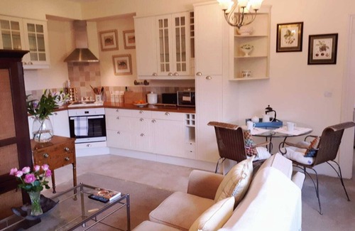 Dorking Apartamento | Self-contained flat in rural setting