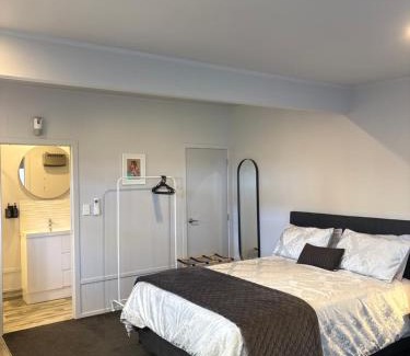 Twyford Casa | Self Contained gem in the country, near to town