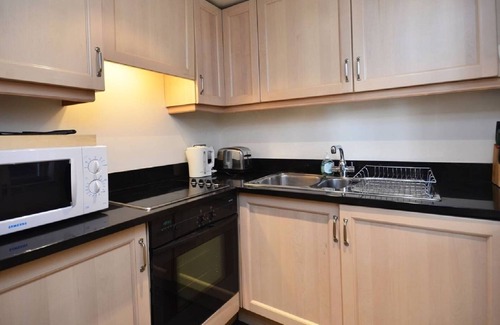Vincent Square Apartamento | Apartamento de lujo independiente para 4 personas - Cama doble y sofá cama King
