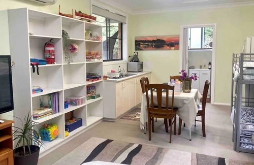 Medowie Apartamento | Self Contained Private Guesthouse