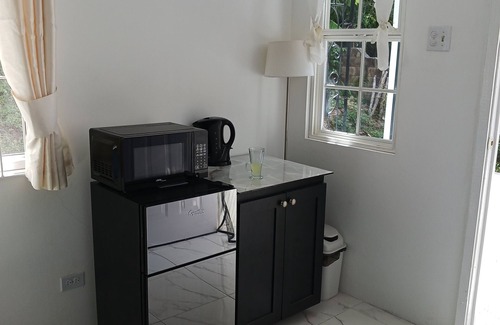 Tower Isle Apartamento | Self-contained room 2 Tower Isles near 0cho Rios, Spring Valley