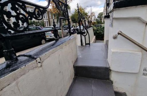 Leabridge Apartamento | Self contained studio flat in Clapton, Hackney E5