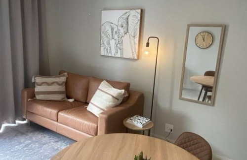Summerstrand Apartamento | Selfcatering apartment in Summerstrand featuring luxury amenities & free parking