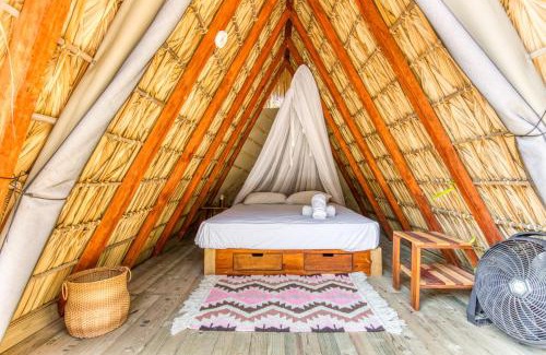 Brisas de Zicatela Hotel | Selina Puerto Escondido