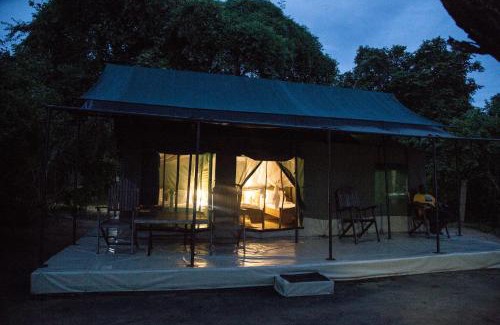 Selous Game Reserve Cabina | Selous Mapumziko Lodge