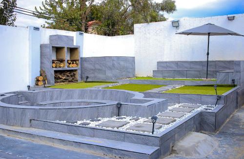 Greater Johannesburg Metropolitan Area Casa | Semeni Asante Guesthouse Getaway