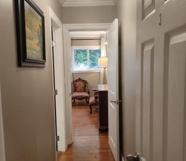 South Surrey Casa | Semi Centre House