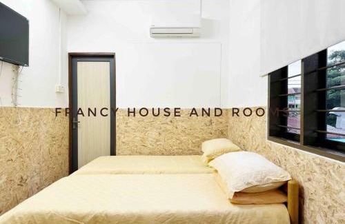 Taman Pakatan Casa | Semi-D Chocolate Home In Ipoh