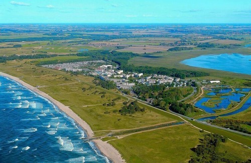 Weissenhaeuser Strand Casa | Casas adosadas en el complejo vacacional y de ocio Weissenhäuser Strand