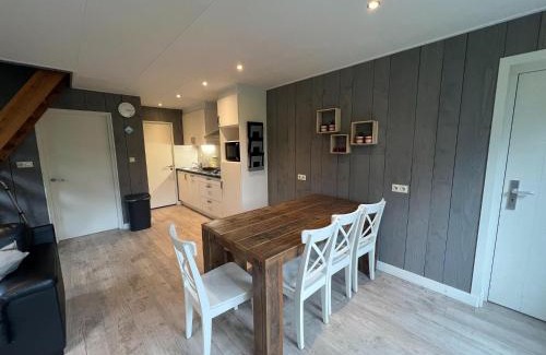 Stramproy Casa | Semi-detached bungalow 'Muizenoortje' at park Vosseven