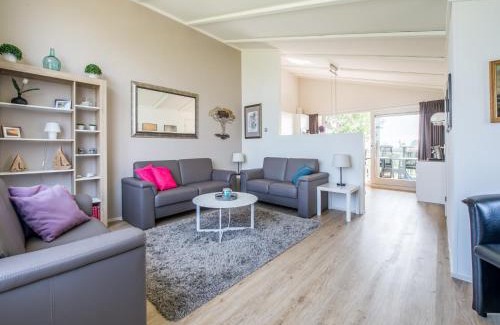 Kamperland Casa | Semi-detached house near Noord-Beveland Beach, cleaning included