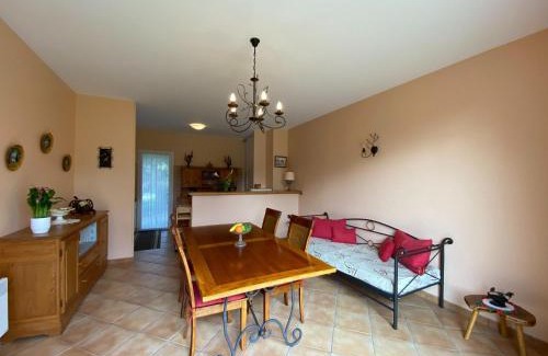 Talais Casa | Semi-detached house on a vineyard, Talais
