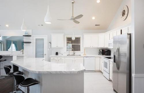 South Nags Head Casa | Semi-Oceanfront 8 bed with Pool Spa Ocean Views