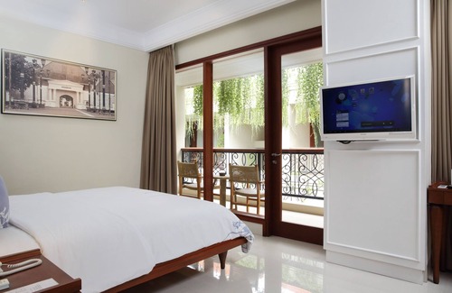 Sunset Road Hotel | Seminyak Lagoon All Suites Hotel