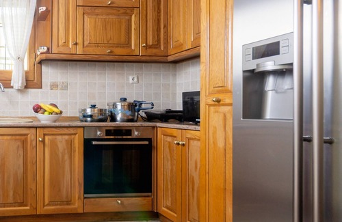 Potamos Apartamento | Semiramis Apartment – Near Corfu Town with Free Airport Transfer