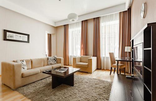 Shevchenkivs'kyi District Apartamento | Senator Victory Square