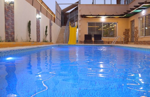 Al-Maghtas Chalet De Esquí | Sendebad chalet 3 bedroom with two swimming pool in Deaad sea