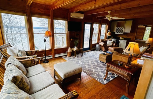 Geneva Casa | Seneca Lake Waterfront-On Wine Trail frente a Three Brothers, cerca de Ginebra