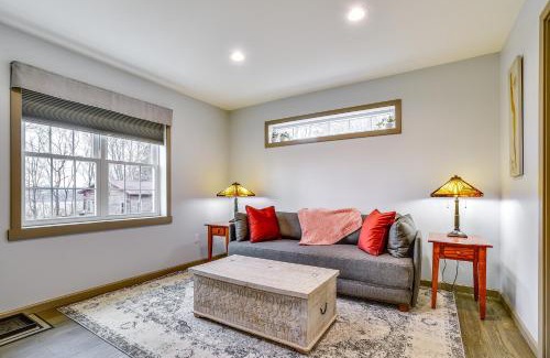 Valois Apartamento | Seneca Lake Wine Trail Studio with Water View!