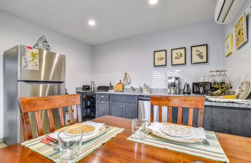 Valois Apartamento | Seneca Lake Wine Trail Studio with Water View!