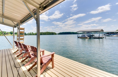 Seneca Cabaña | Seneca Lakefront Vacation Rental w/ Boat Dock!