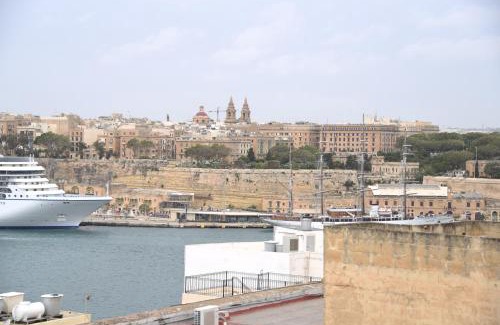 Senglea Casa | Senglea medieval house