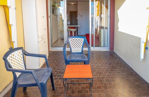 Senigallia Apartamento | Senigallia, bilocale fronte mare con giardino - SE040