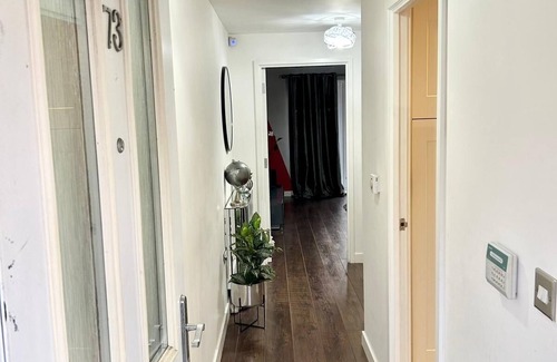 Greenhithe Casa | Sensational 3-bed Home Away From Home Near Greenhithe Station and Bluewater